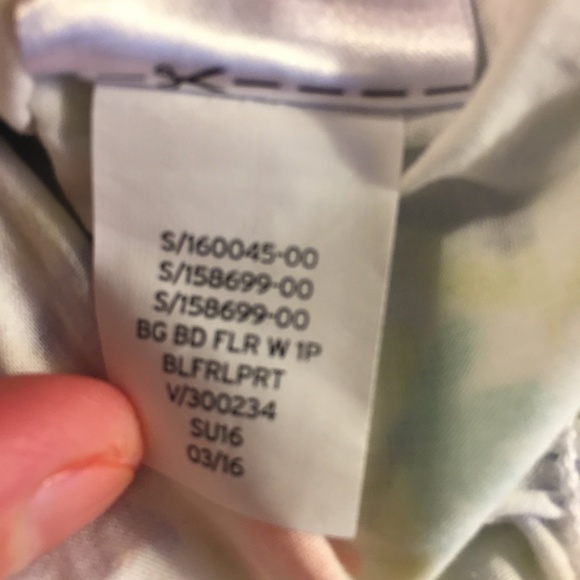 GAP Baby Floral Romper Pintuck 3-6M - Picture 8 of 8